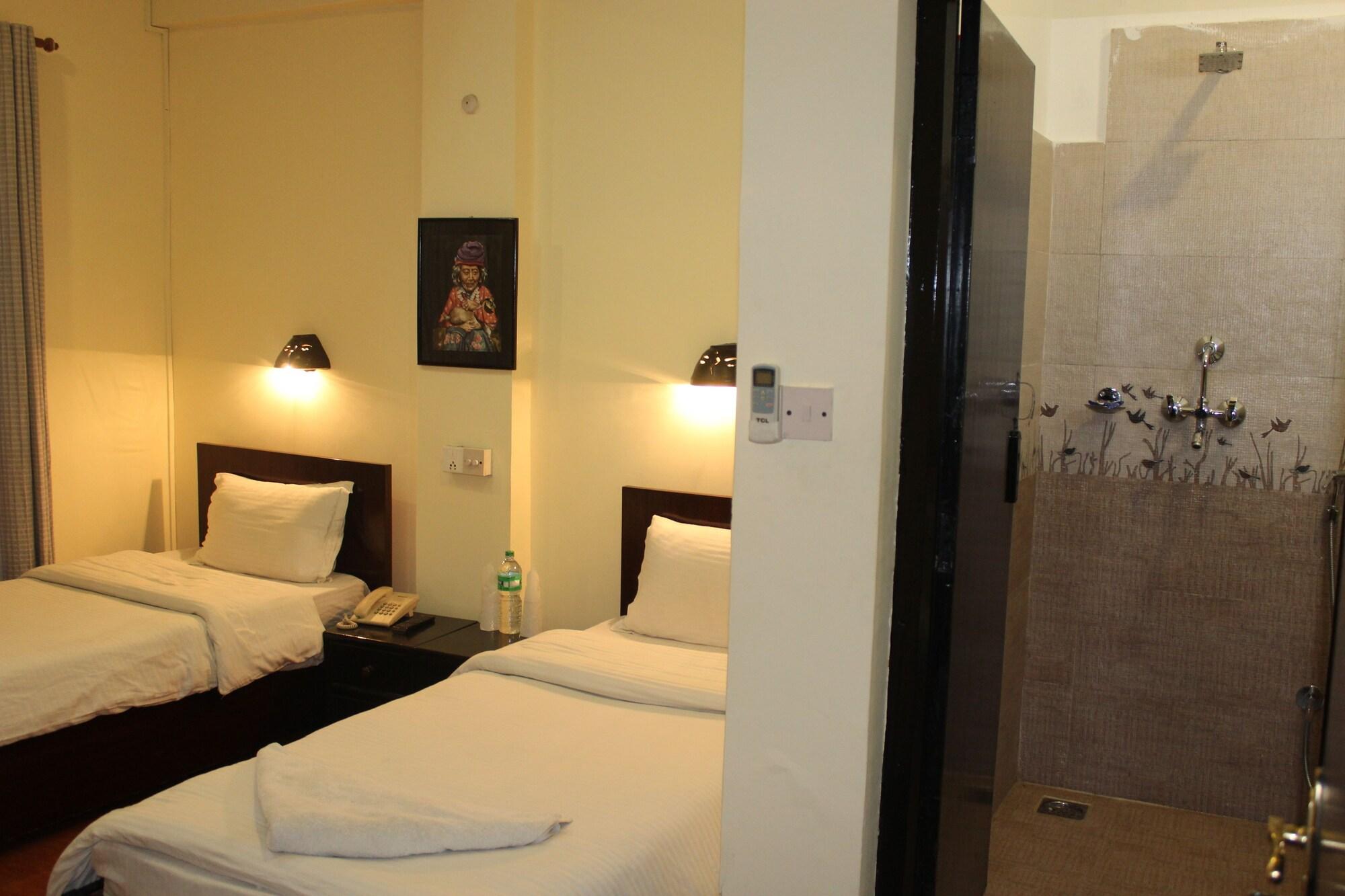 Hotel Buddha Land Kathmandu Bagian luar foto